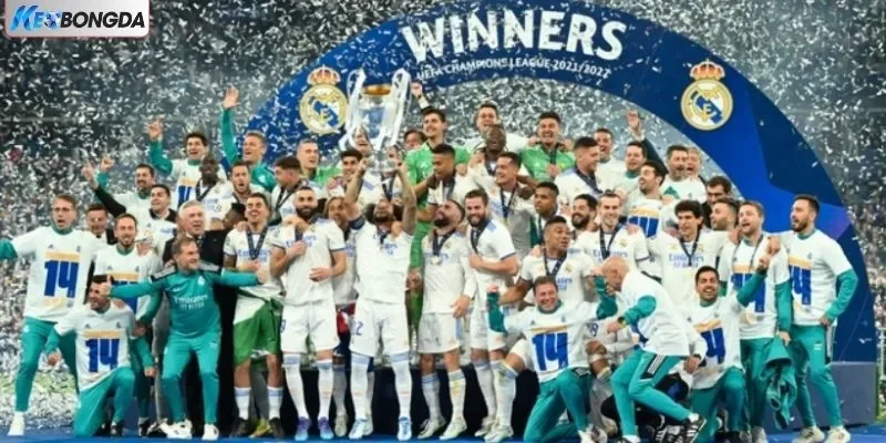 Fan hâm mộ đội bóng Real Madrid đông đảo bởi những thành tích lịch sử