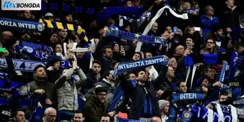 Fan hâm mộ đội bóng Inter Milan với danh xưng thân thương